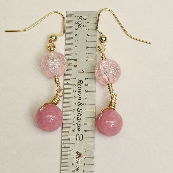 Pink Rhodochrosite and Crackled Glass Beaded Earrings - Picture 6 of 6